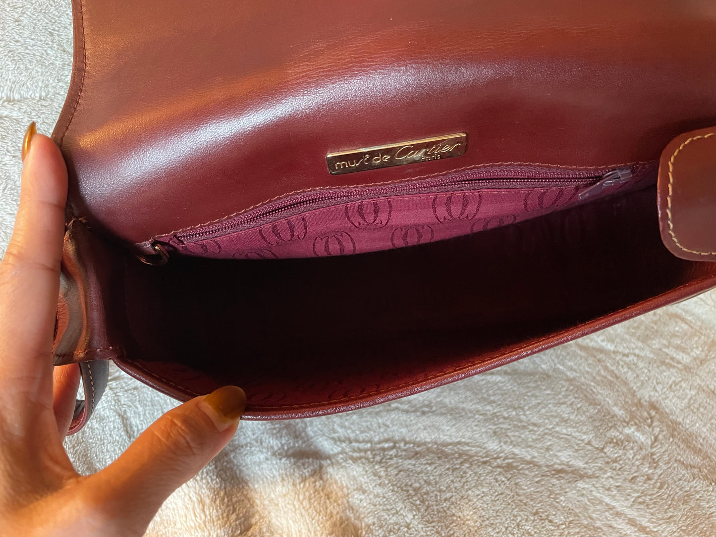 Must de Cartier bordeaux bag